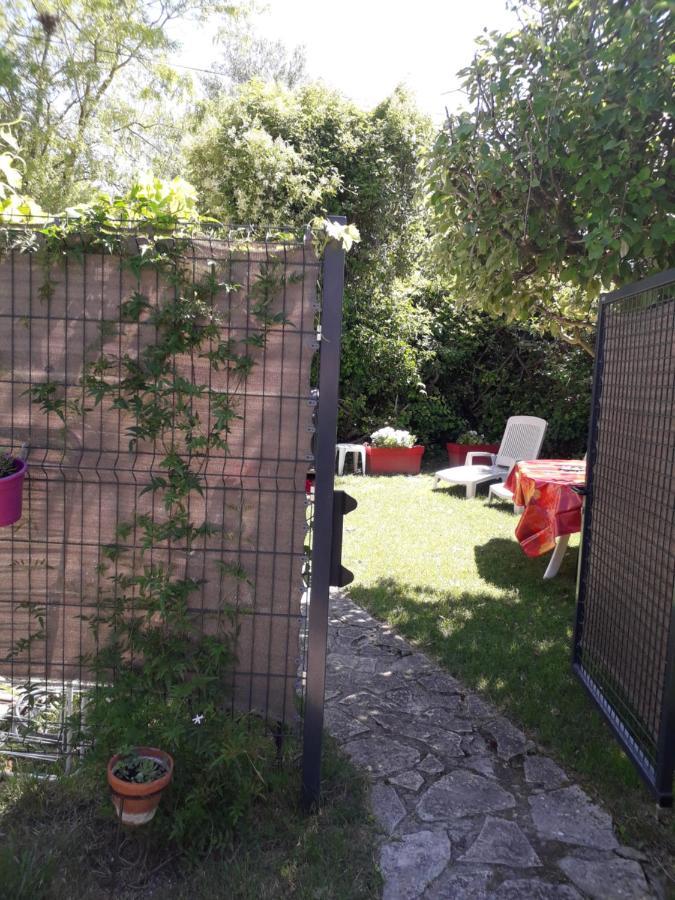 Brig'Gite LʼIsle-sur-la-Sorgue Esterno foto