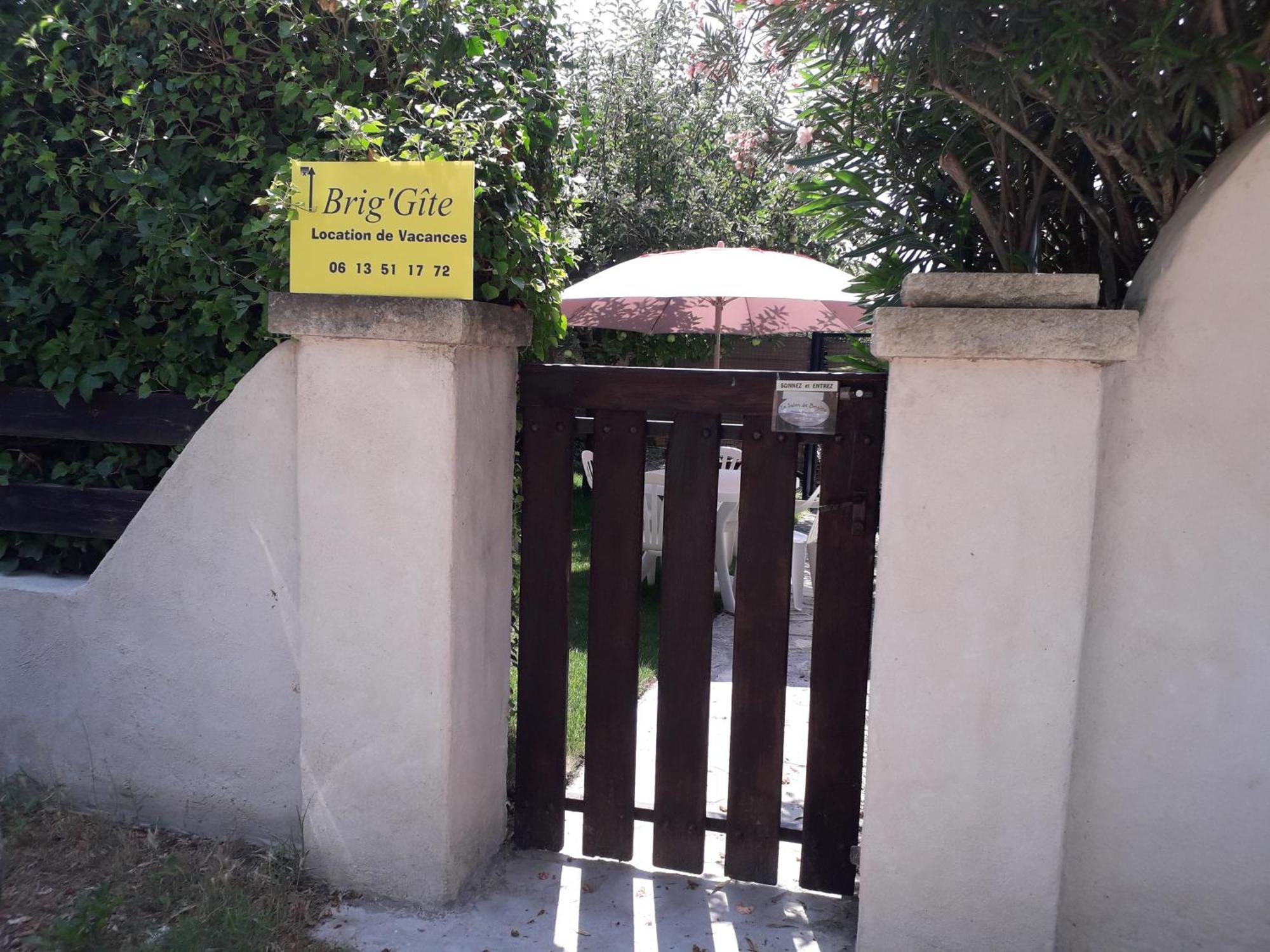Brig'Gite LʼIsle-sur-la-Sorgue Esterno foto