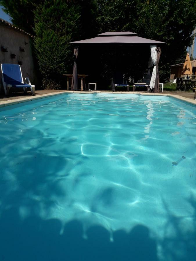 Brig'Gite LʼIsle-sur-la-Sorgue Esterno foto
